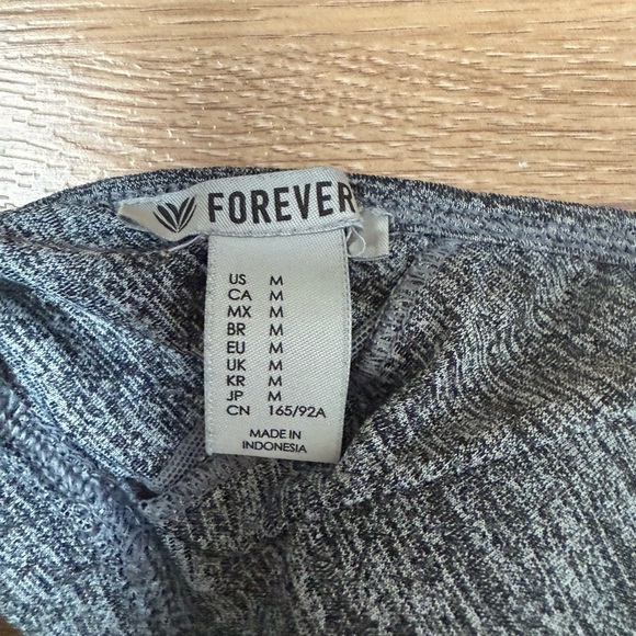 5/$25 - FOREVER 21 Gray and Green Strappy Sports Bra (size M) - Picture 3 of 4